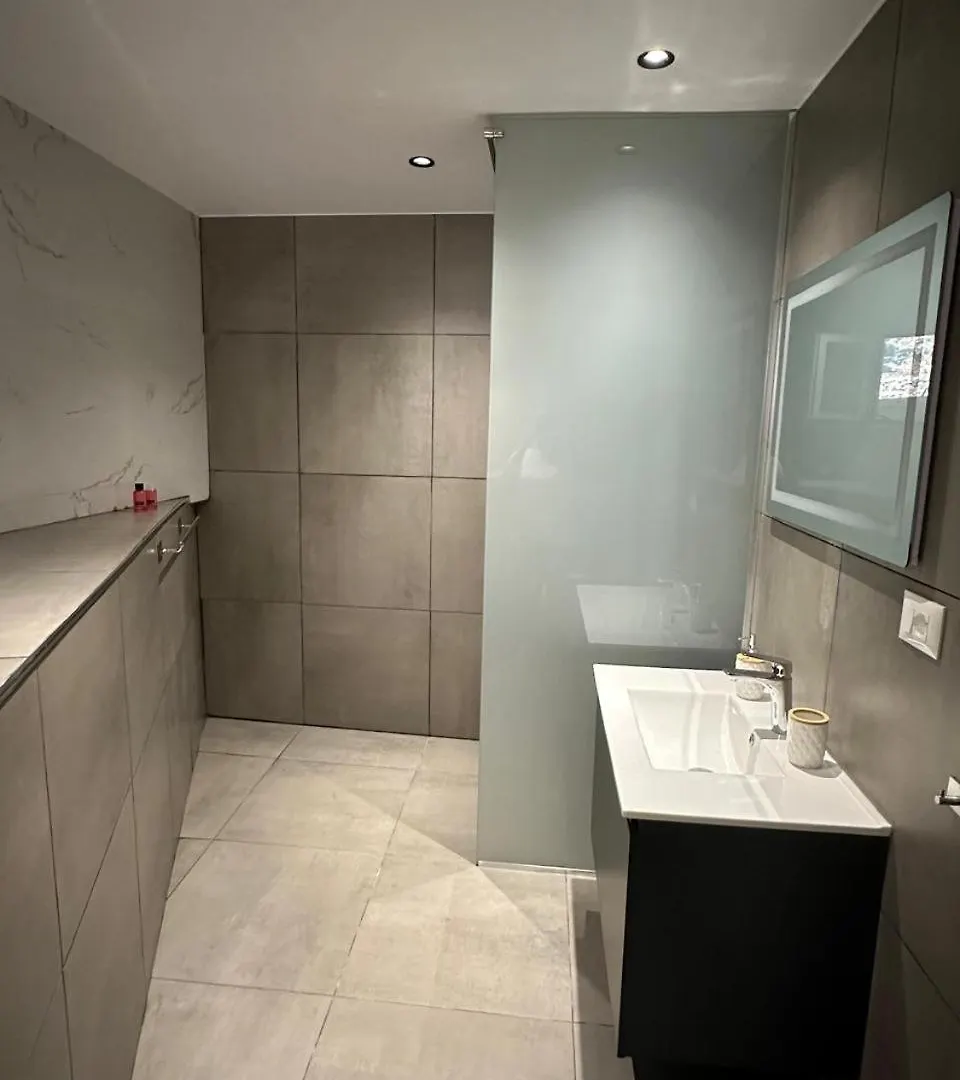 Apart-hotel Mario Rooms Radhimë