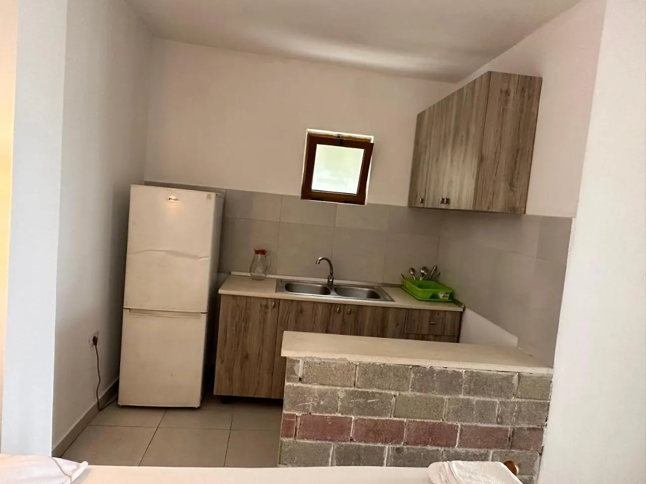 Mario Rooms Radhimë Albânia