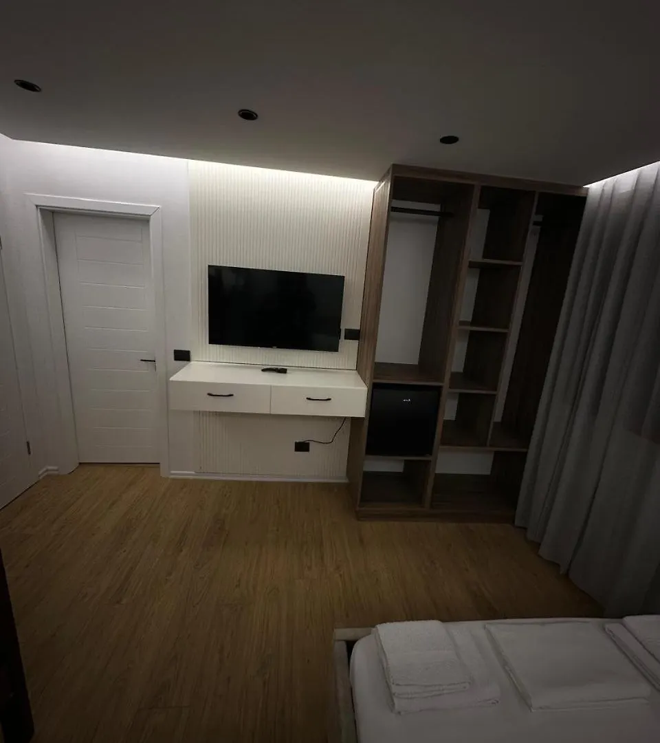 Mario Rooms Radhimë Apart-hotel